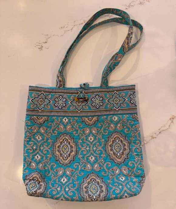 Vera Bradley Handbags - Vera Bradley Totally Turquoise Quilted Tote Bag